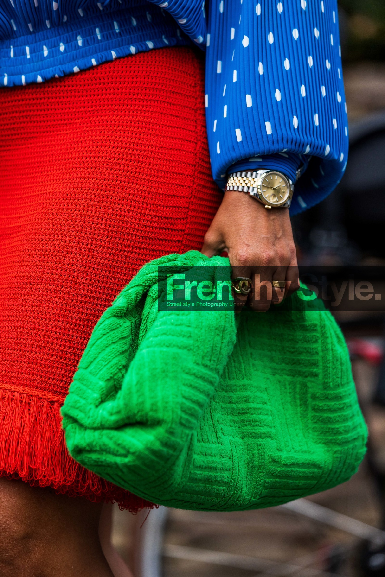 bag, blue blouse, chanel ring, color, detail, dots blouse, green bag, green pouch, pouch, red skirt, ring, silver watch, skirt, watch, fashion week, frenchystyle, FW, jonathan paciullo, street style, SPRING SUMMER 2022, SS 22, COPENHAGEN, CPHFW, vertical, atmosphere details