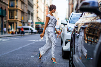 atmosphere details, fashion week, frenchystyle, full length, FW, graphic pants, graphic shirt, high heels, horizontal, jonathan paciullo, leather shoes, metallic shoe, NEW YORK, NYFW, printed pants, printed shirt, shiny shoes, SPRING SUMMER 2018, SS 18, street style, striped pants, striped shirt, trousers, white pants, white shirt