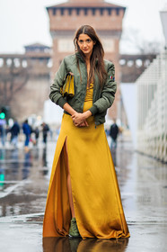 AUTUMN WINTER 2016-2017, AW 16-17, bomber jacket, FALL WINTER 2016-2017, fashion week, frenchystyle, full length, FW, FW 16-17, green shoes, jonathan paciullo, kaki jacket, kaki sneakers, LFW, LONDON, long dress, long hair, MENSWEAR, Sara Nicole Rossetto, street style, vertical, yellow dress