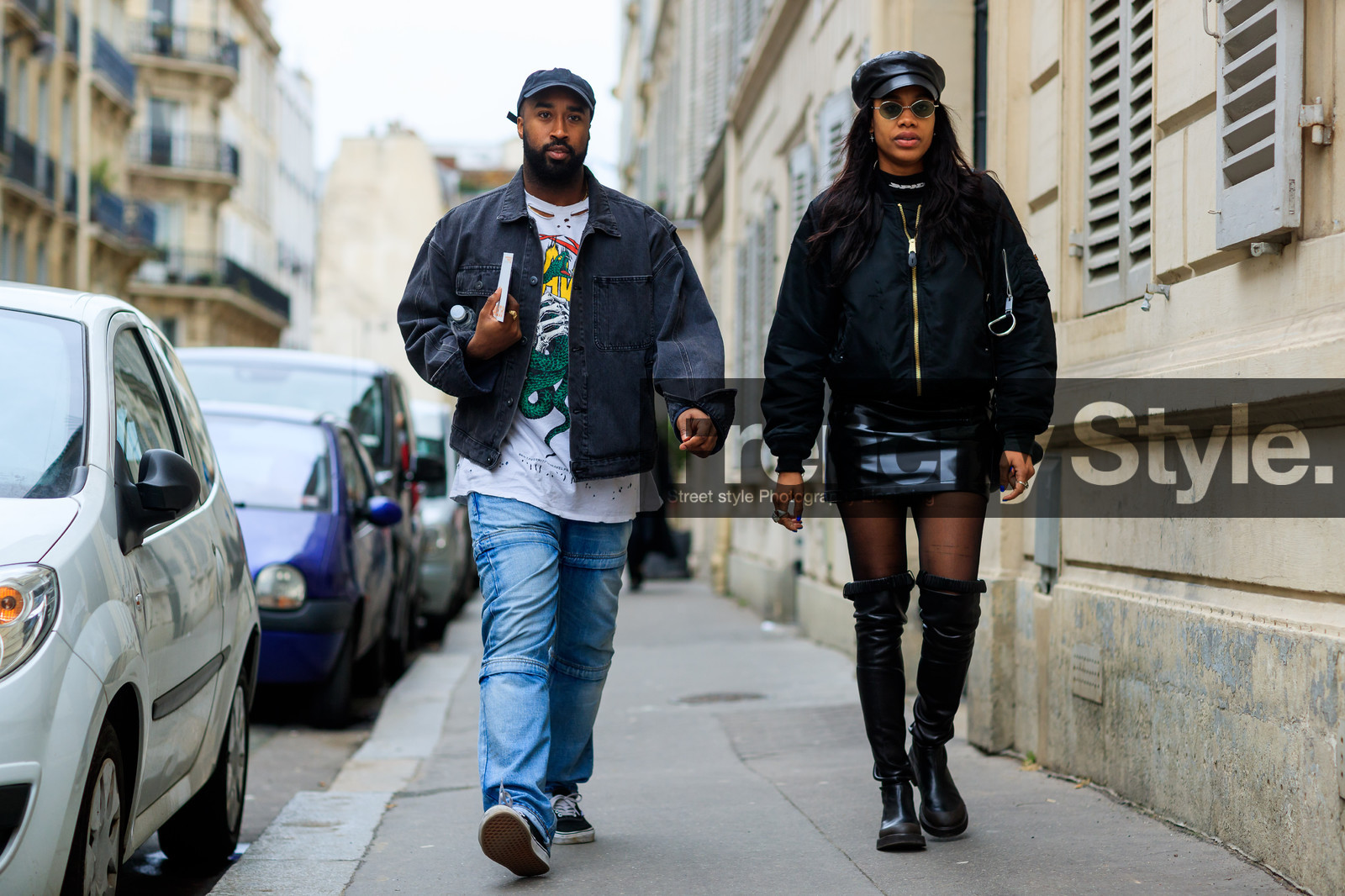 black cap, black denim, black hat, black jacket, black shoes, black skirt, blue denim, bomber jacket, denim jacket, denim pants, high boots, jeans, leather bag, leather shoes, leather skirt, printed t shirt, sunglasses, tone on tone, total look black, trousers, white t shirt, street style, jonathan paciullo, FW, frenchystyle, fashion week, PFW, PARIS, AUTUMN WINTER 2018-2019, FALL WINTER 2018-2019, FW 18-19, horizontal, atmosphere details, full length, jan-michael quammie