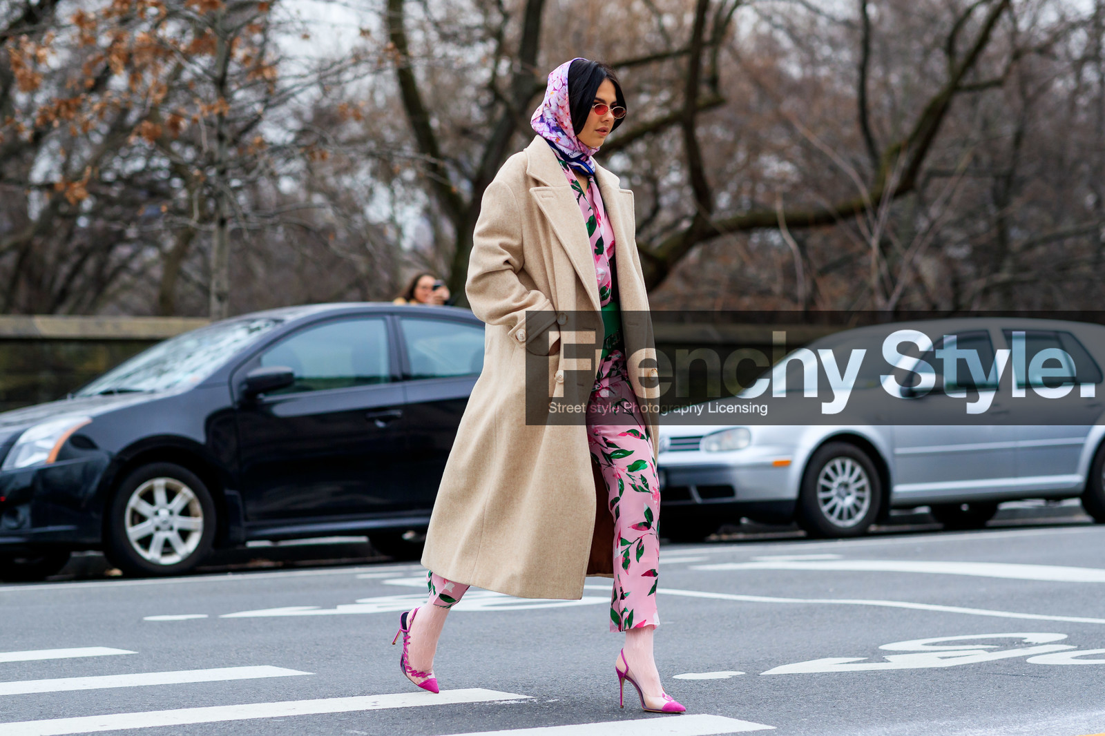 beige coat, carolina herrera, floral, flowers, graphic pants, green bag, headscarf, high heels, leather bag, leather shoes, pink pants, pink scarf, pink shirt, pink shoes, printed pants, sunglasses, trousers, doina ciobanu, street style, jonathan paciullo, frenchystyle, NYFW, NEW YORK, AUTUMN WINTER 2019-2020, AW 19-20, FALL WINTER 2019-2020, FW 19-20, FW, fashion week, atmosphere details, horizontal, full length