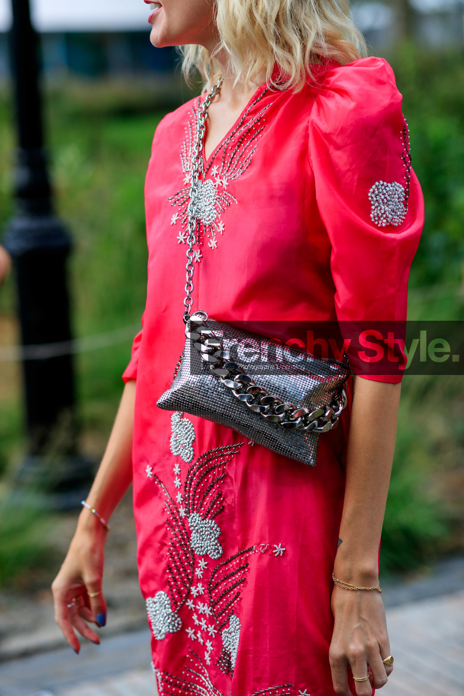 floral, flowers, graphic dress, hannah baxter, pink dress, printed dress, sequined bag, shiny bag, silver bag, street style, jonathan paciullo, FW, frenchystyle, fashion week, NEW YORK, NYFW, SPRING SUMMER 2020, SS 20, vertical, detail, atmosphere details