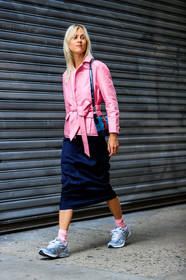 blue bag, chanel, fashion week, frenchystyle, full length, FW, grey sneakers, jonathan paciullo, leather bag, linda tol, navy skirt, NEW YORK, nike, NYFW, pink jacket, SPRING SUMMER 2018, SS 18, street style, suede bag, vertical