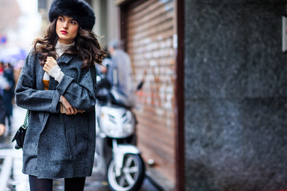 atmosphere details, AUTUMN WINTER 2016-2017, AW 16-17, blanca padilla, detail, FALL WINTER 2016-2017, fashion week, frenchystyle, fur hat, FW, FW 16-17, grey coat, grey fur, grey hat, horizontal, jonathan paciullo, LFW, LONDON, MENSWEAR, model, street style