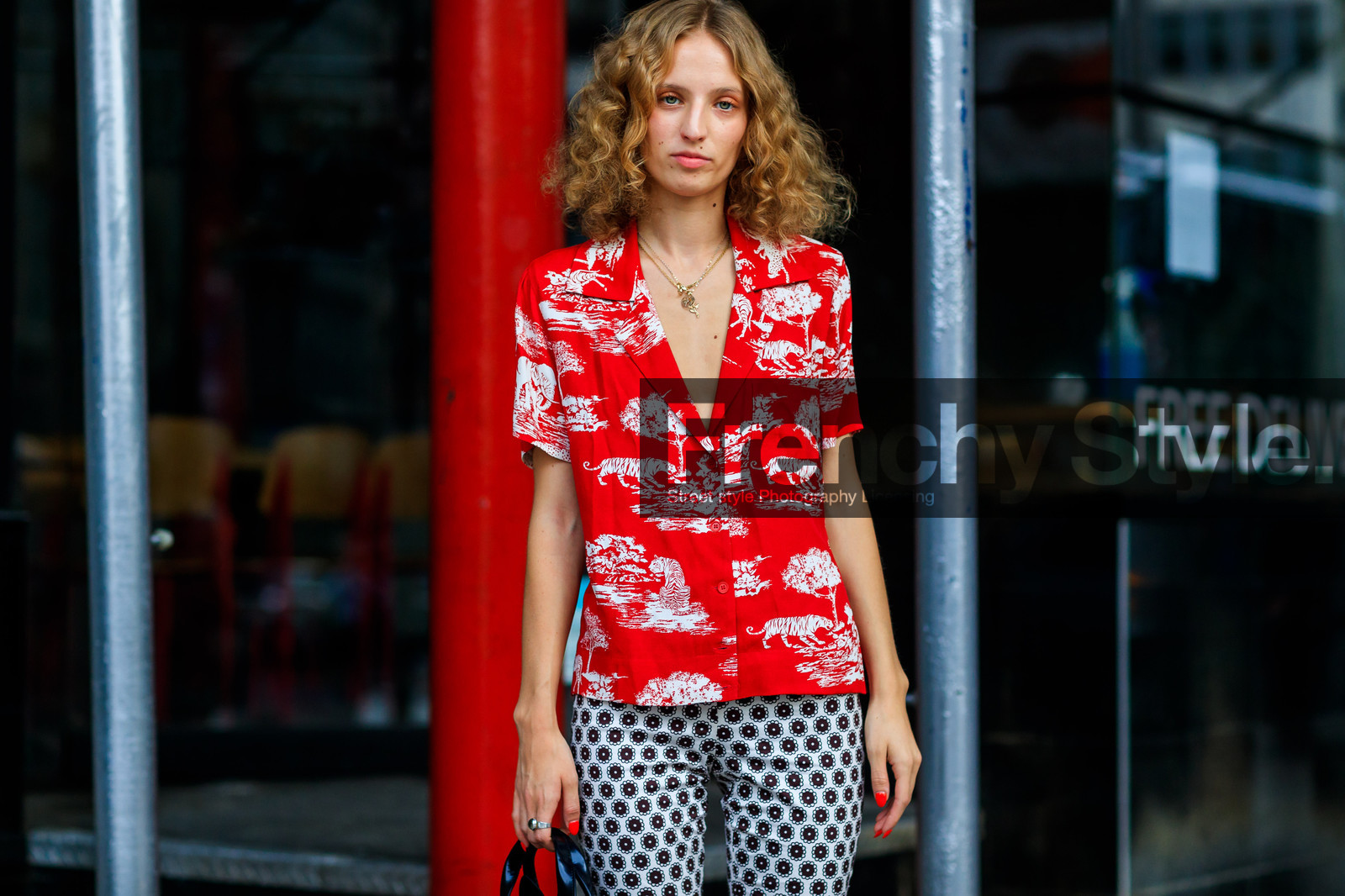 atmosphere details, detail, fashion week, frenchystyle, FW, graphic pants, horizontal, jonathan paciullo, NEW YORK, NYFW, petra collins, polka dot, printed pants, printed shirt, red shirt, SPRING SUMMER 2018, SS 18, street style, trousers