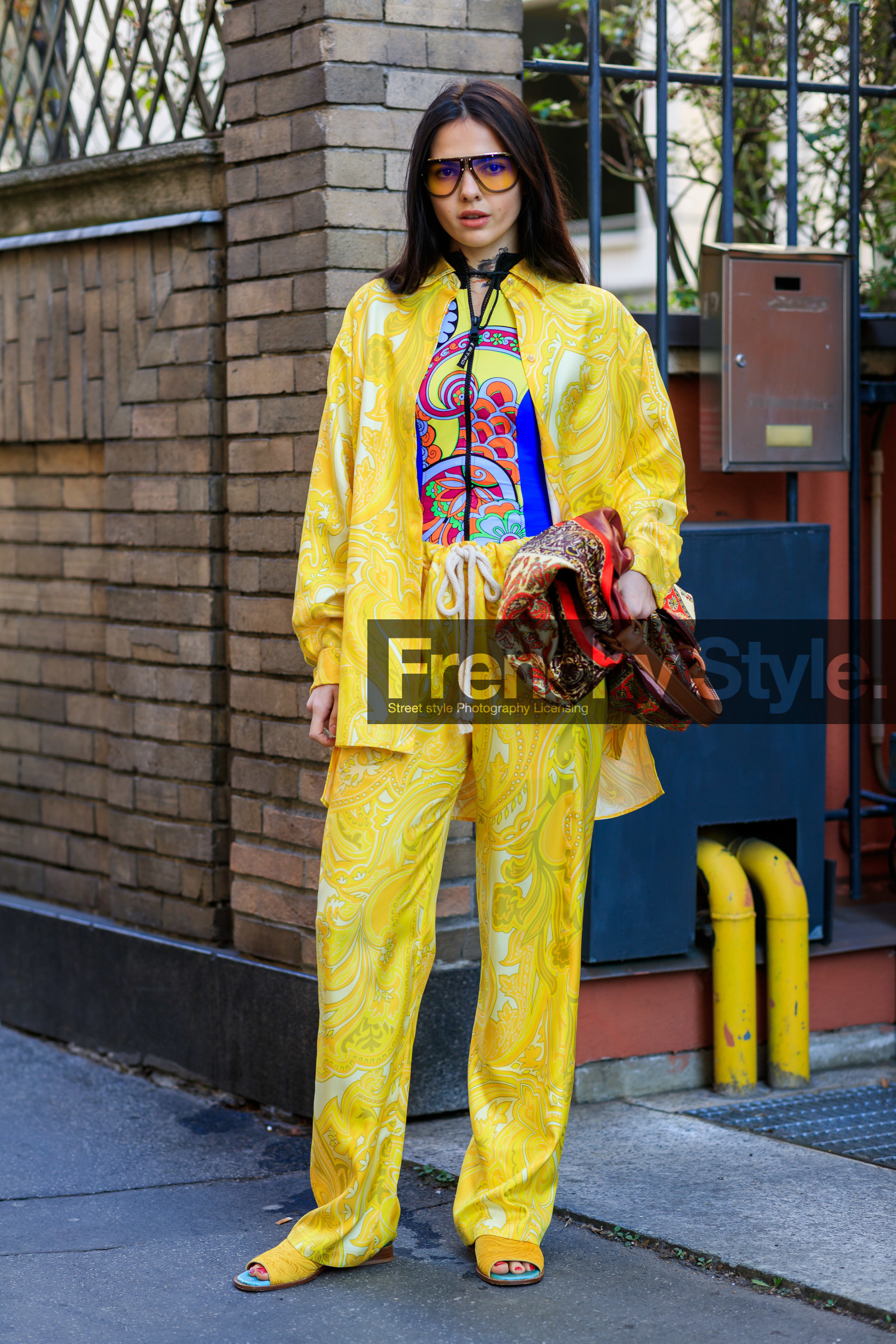 doina ciobanu, etro, graphic bag, graphic jacket, graphic pants, graphic top, leather bag, leather shoes, multicolor bag, printed bag, printed jacket, printed pants, printed top, sunglasses, trousers, yellow jacket, yellow pants, yellow shoes, yellow top, MILAN, MFW, fashion week, frenchystyle, FW, jonathan paciullo, street style, AUTUMN WINTER 2019-2020, AW 19-20, FALL WINTER 2019-2020, FW 19-20, vertical, full length