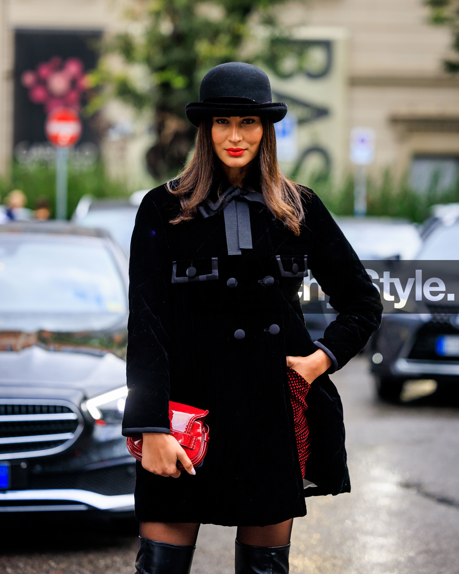 street style, jonathan paciullo, FW, fashion week, frenchystyle, MFW, MILAN, SPRING SUMMER 2024, SS 24, vertical, atmosphere details, detail