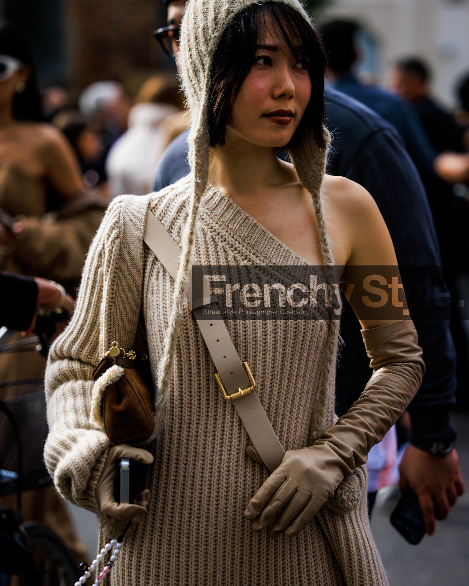 fashion week, frenchystyle, street style, jonathan paciullo, FW, MFW, MILAN, SPRING SUMMER 2024, SS 24, vertical, atmosphere details, detail