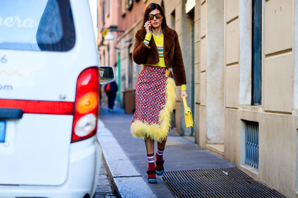 atmosphere details, AUTUMN WINTER 2017-2018, AW 17-18, blue shoes, brown fur, brown jacket, FALL WINTER 2017-2018, fashion week, feathers, frenchystyle, full length, fur jacket, FW, FW 17-18, giovanna battaglia, high heels, horizontal, jonathan paciullo, leather bag, leather shoes, MFW, MILAN, prada, printed skirt, red skirt, red socks, street style, sunglasses, yellow bag, yellow sweater