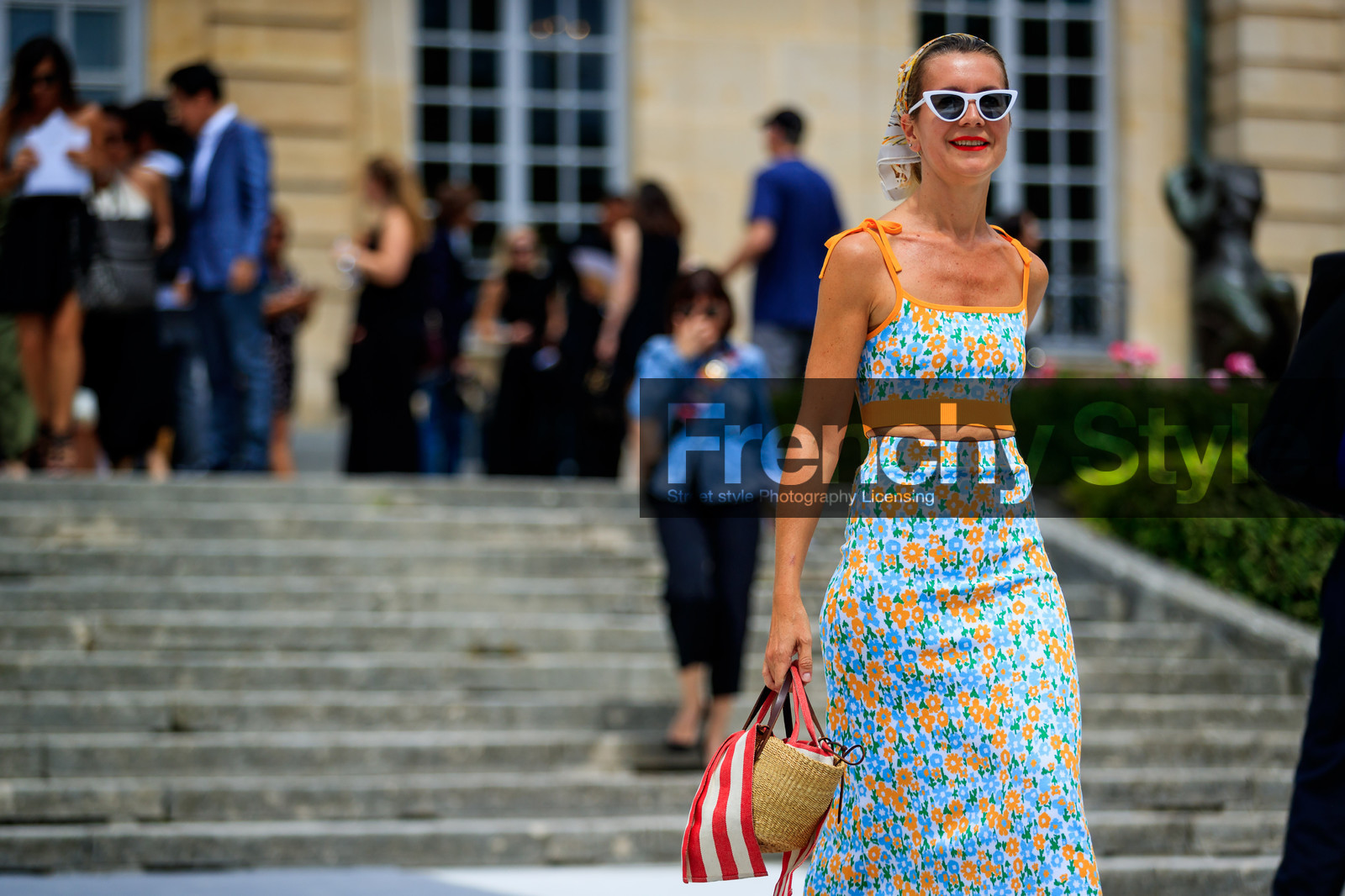 basket, blue skirt, blue top, floral, flowers, graphic bag, graphic dress, graphic skirt, graphic top, headscarf, leather bag, printed bag, printed dress, printed skirt, printed top, red lips, stripes, sunglasses, turquoise, fashion week, frenchystyle, FW, jonathan paciullo, street style, PFW, PARIS, horizontal, atmosphere details, detail, AUTUMN WINTER 2018-2019, FALL WINTER 2018-2019, FW 18-19, natalie joos