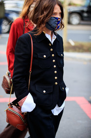 black jacket, white shirt, camel leather bag, shoulder bag, chloe bag, chloe jacket, brown leather bag, covid face mask, fashion week, frenchystyle, FW, jonathan paciullo, street style, PFW, PARIS, SPRING SUMMER 2021, SS 21, vertical, atmosphere details, detail
