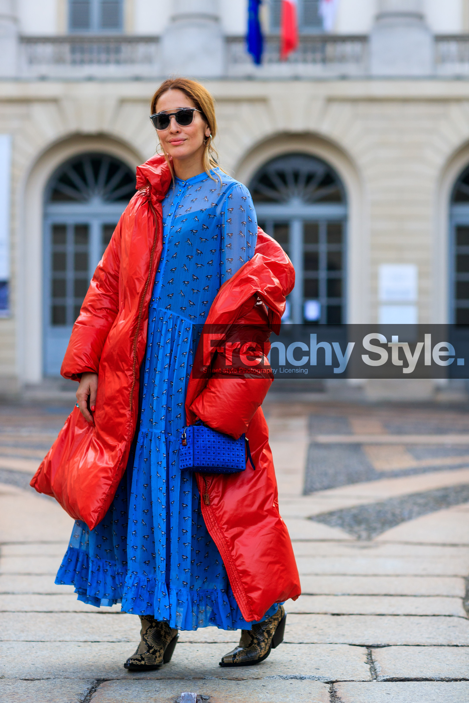 AUTUMN WINTER 2017-2018, AW 17-18, blue dress, cowboy boots, down jacket, FALL WINTER 2017-2018, fashion week, frenchystyle, full length, FW, FW 17-18, jonathan paciullo, leather bag, leather shoes, MFW, MILAN, printed dress, red coat, silk dress, snake print, street style, sunglasses, tiany kiriloff, tods, vertical