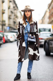AUTUMN WINTER 2016-2017, AW 16-17, beige hat, black bag, black boots, blue denim, brown coat, denim pants, denim shirt, FALL WINTER 2016-2017, fashion week, fedora, frenchystyle, fringes, full length, FW, FW 16-17, hermès, high waist, jeans, jonathan paciullo, kelly bag, leather bag, leather coat, LFW, LONDON, MENSWEAR, patricia manfield, printed coat, street style, suede shoes, trousers, vertical