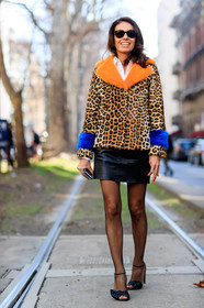 animal print, AUTUMN WINTER 2017-2018, AW 17-18, black shoes, black skirt, blue fur, brown fur, brown jacket, FALL WINTER 2017-2018, fashion week, fishnet, frenchystyle, full length, fur collar, fur jacket, FW, FW 17-18, graphic jacket, jonathan paciullo, leather shoes, leather skirt, leopard print, MFW, MILAN, orange fur, printed jacket, street style, sunglasses, vertical, viviana volpicella