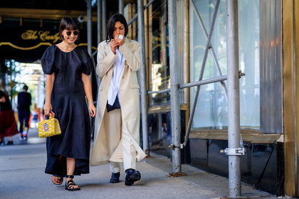 atmosphere details, beige jacket, beige pants, black dress, black shoes, clara cornet, céline, fashion week, frenchystyle, full length, FW, horizontal, jonathan paciullo, leather bag, leather shoes, NEW YORK, NYFW, SPRING SUMMER 2018, SS 18, straw bag, street style, white shirt, yellow bag