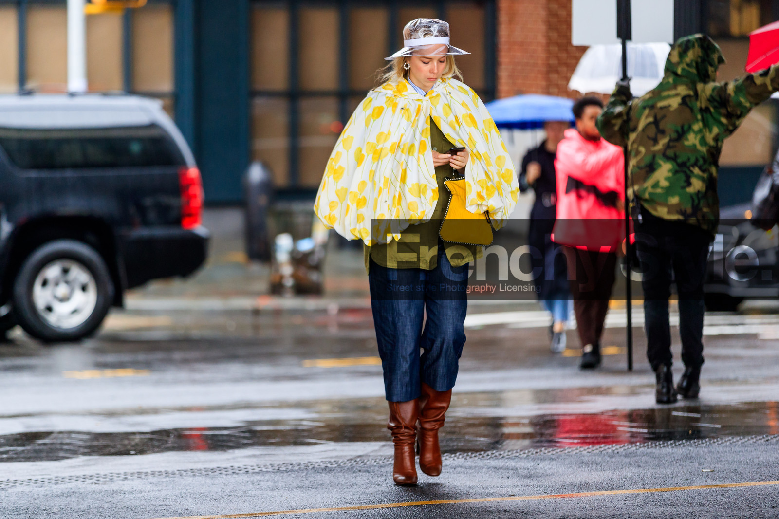 blue denim, brown boots, chanel, denim pants, graphic jacket, green jacket, hat, high boots, high heels, jeans, leather bag, leather shoes, printed jacket, trousers, white jacket, yellow bag, yellow jacket, street style, jonathan paciullo, FW, frenchystyle, fashion week, NYFW, NEW YORK, AUTUMN WINTER 2018-2019, AW 18-19, FALL WINTER 2018-2019, FW 18-19, atmosphere details, horizontal, full length, chloe king