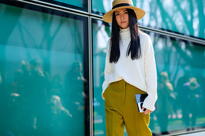 atmosphere details, AUTUMN WINTER 2017-2018, AW 17-18, detail, FALL WINTER 2017-2018, fashion week, frenchystyle, FW, FW 17-18, green pants, horizontal, jonathan paciullo, long hair, MFW, MILAN, straw hat, street style, trousers, tucked in, white knit, yellow pants, yoyo cao