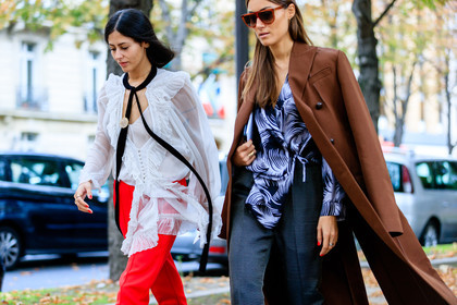 atmosphere details, black pants, black scarf, brown coat, detail, fashion week, frenchystyle, FW, gilda ambrosio, Giorgia Tordini, horizontal, jonathan paciullo, over the shoulder, PARIS, PFW, printed shirt, red pants, SPRING SUMMER 2017, SS 17, street style, sunglasses, trench coat, trousers, white shirt
