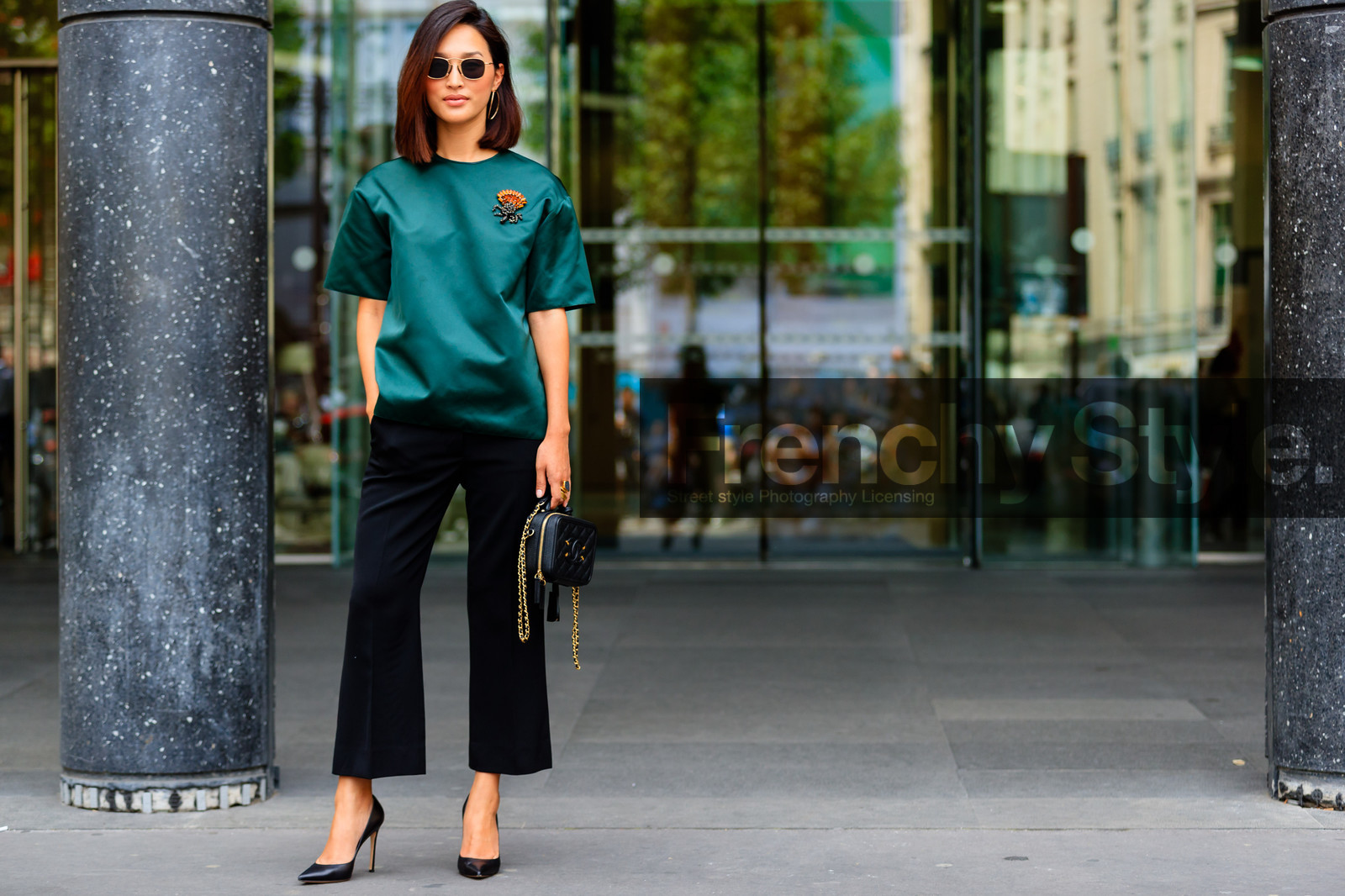 atmosphere details, AUTUMN WINTER 2016-2017, AW 16-17, black bag, black pants, black shoes, emerald, FALL WINTER 2016-2017, fashion week, frenchystyle, full length, FW, FW 16-17, green top, HAUTE COUTURE, high heels, horizontal, jonathan paciullo, leather bag, leather shoes, MENSWEAR, nicole warne, PARIS, PFW, street style, sunglasses, trousers