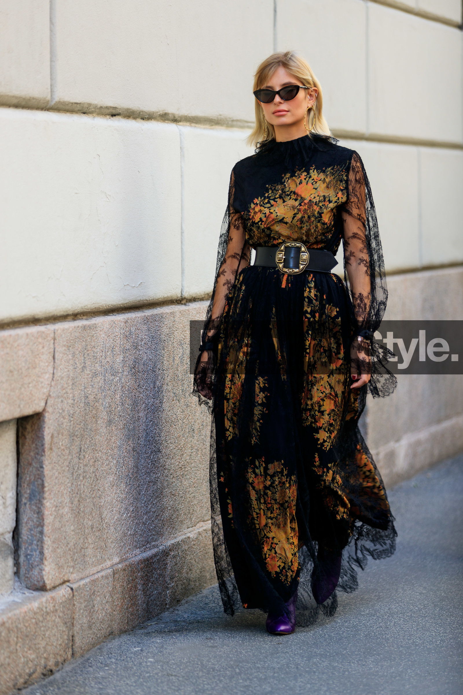 XENIA ADONTS, xnenia adonts, etro look, etro dress, etro belt, black dress, black sunglasses, black leather belt, belted dress, butterfly sunglasses, long dress, long sleeves dress, laced dress, floral printed dress, tulle dress, fashion week, frenchystyle, FW, jonathan paciullo, street style, vertical, full length, MFW, MILAN, SPRING SUMMER 2020, SS 20