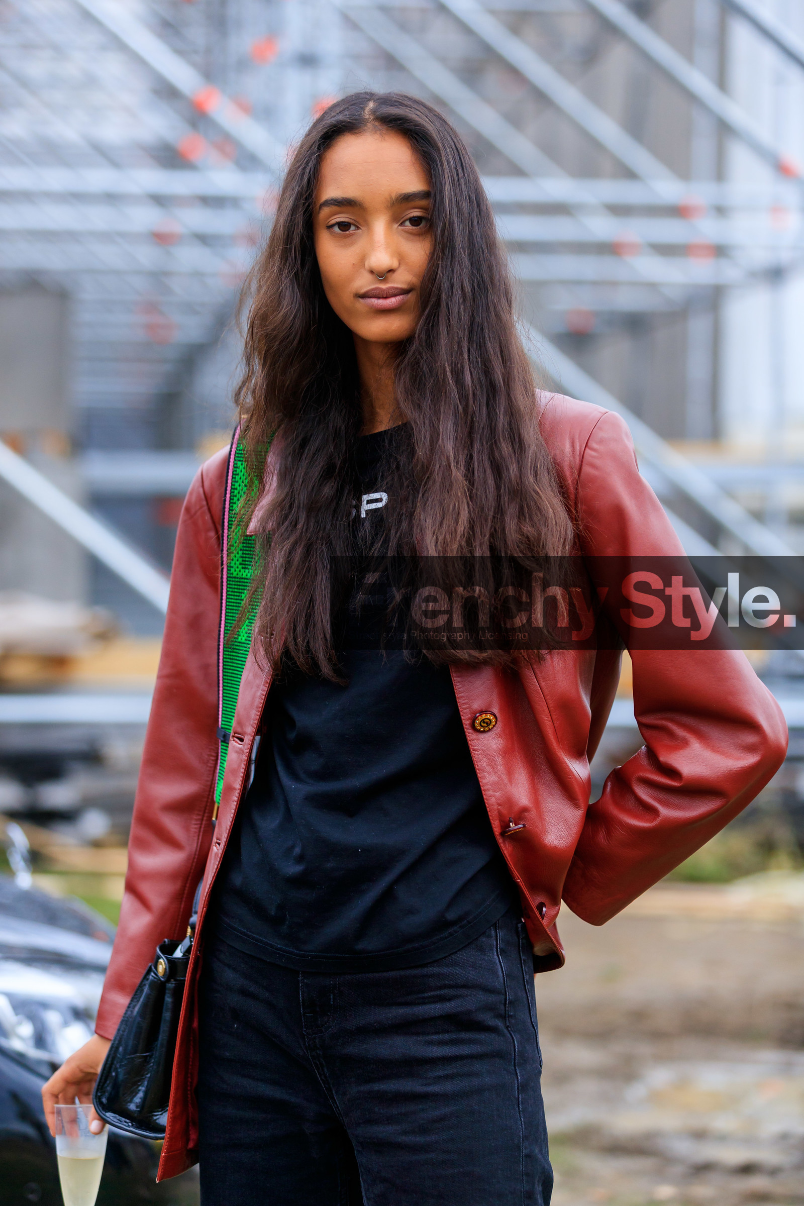 model, red leather jacket, black t-shirt, black jeans, denim, fashion week, frenchystyle, FW, jonathan paciullo, street style, SPRING SUMMER 2020, SS 20, PFW, PARIS, vertical, atmosphere details, detail