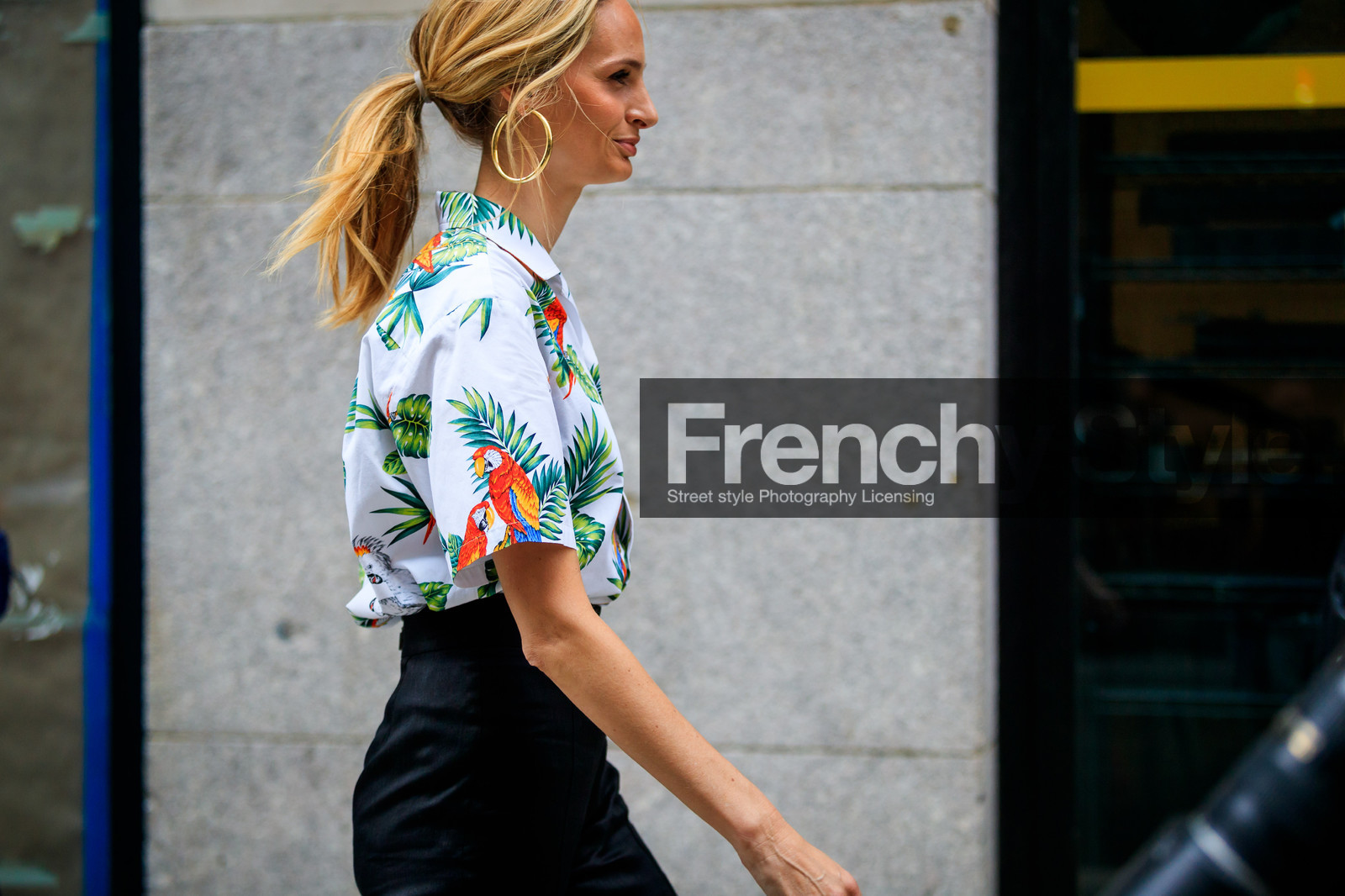 atmosphere details, black pants, detail, earrings, fashion week, floral, frenchystyle, FW, horizontal, jonathan paciullo, NEW YORK, NYFW, printed shirt, SPRING SUMMER 2018, SS 18, street style, trousers, white shirt