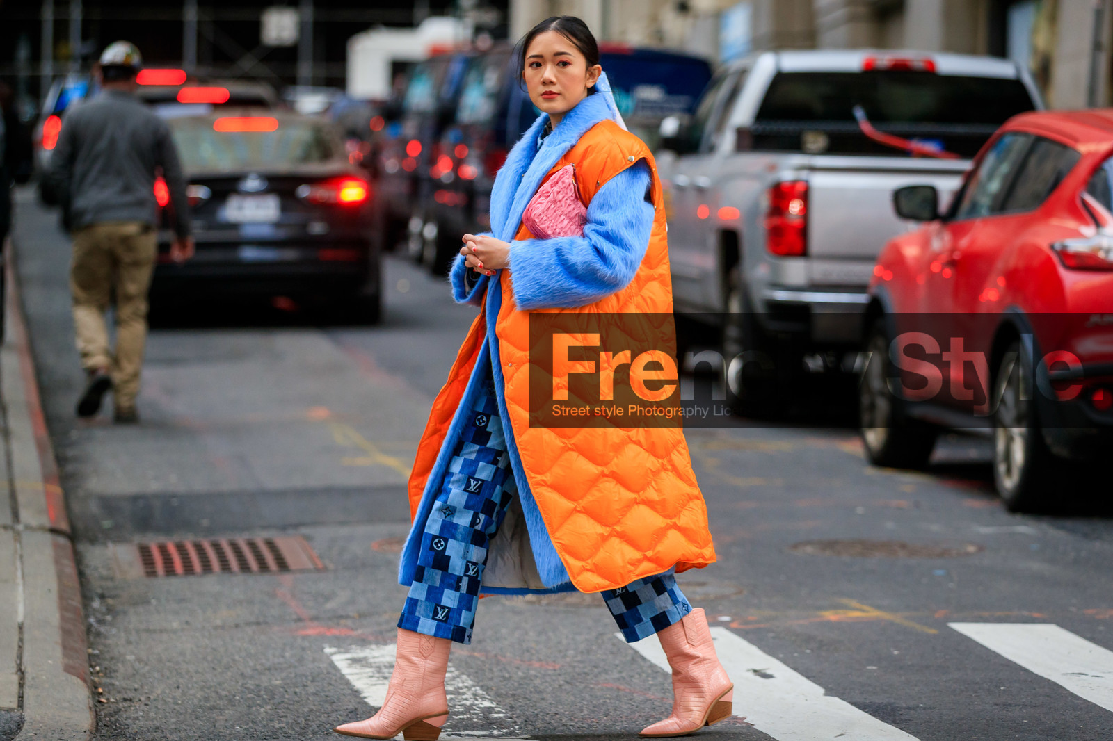 orange coat, down jacket, sleeveless coat, blue coat, fur coat, louis vuitton pants, monogrammed pants, prada bag, pleated bag, pink bag, satin bag, denim, blue jeans, light pink leather boots, cowboy boots, animal skin boots, kitten heels boots, fashion week, frenchystyle, FW, jonathan paciullo, street style, NYFW, NEW YORK, AUTUMN WINTER 2020-2021, FALL WINTER 2020-2021, FW 20-21, horizontal, atmosphere details, full length