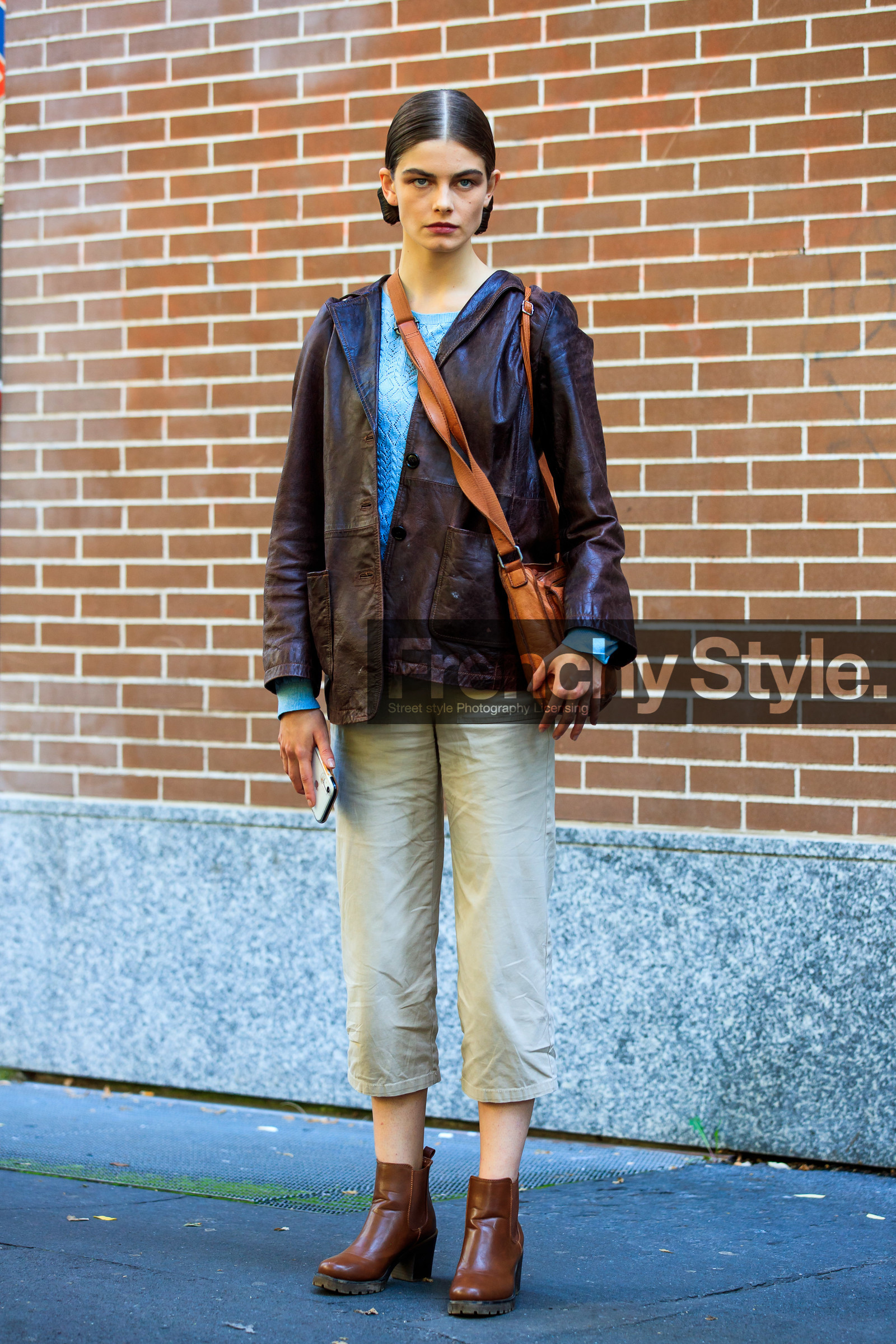 brown leather jacket, brown leather boots, blue pullover, beige pants, crossbody bag, fashion week, frenchystyle, FW, jonathan paciullo, street style, MFW, MILAN, SPRING SUMMER 2021, SS 21, vertical, full length, model