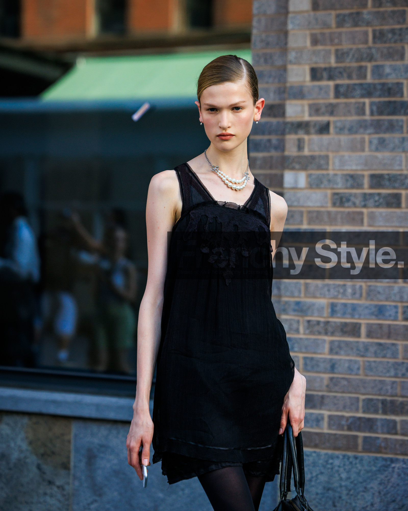 jonathan paciullo, FW, frenchystyle, fashion week, street style, vertical, detail, atmosphere details, NEW YORK, NYFW, SPRING SUMMER 2024, SS 24
