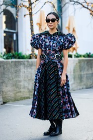 black sunglasses, multicolor dress, multiprint dress, star dress, purple dress, plaid dress, pleated dress, puffed sleeves dress, black boots, yoyo cao, street style, jonathan paciullo, FW, frenchystyle, fashion week, AUTUMN WINTER 2022-2023, FALL WINTER 2022_2023, FW 22-23, PARIS, PFW, full length, vertical