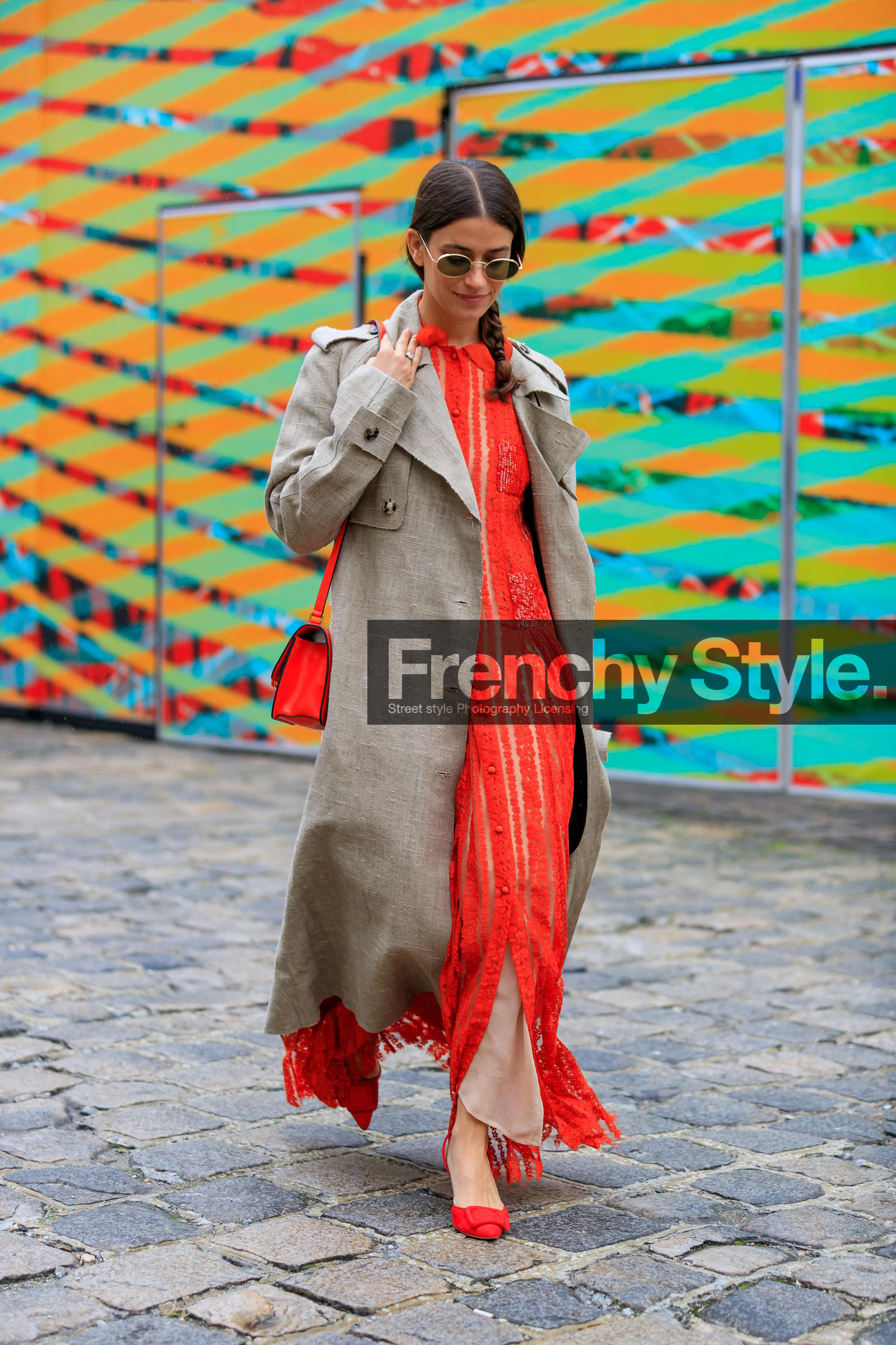 amanda alagem, light beige trench coat, orange dress, orange shoes, long dress, sheer dress, button dress, brocart dress, nude dress, metalic frame sunglasses, red suede shoes, fashion week, frenchystyle, FW, jonathan paciullo, street style, PFW, PARIS, SPRING SUMMER 2020, SS 20, horizontal, full length