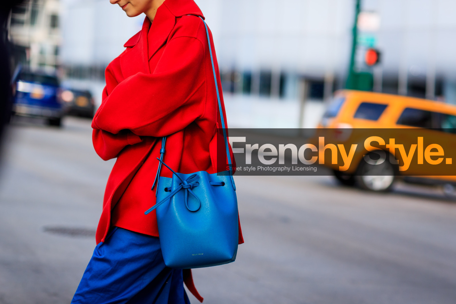 blue bag, blue pants, leather bag, mansur gabriel, red jacket, trousers, street style, jonathan paciullo, FW, frenchystyle, fashion week, NYFW, NEW YORK, AUTUMN WINTER 2018-2019, AW 18-19, FALL WINTER 2018-2019, FW 18-19, atmosphere details, horizontal, detail, jenny walton