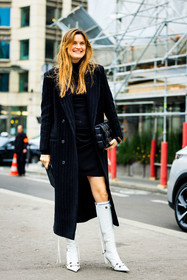black look, total black look, bottega veneta bag, black dress, black coat, white boots, balenciaga boots, leather bag, fashion week, frenchystyle, FW, jonathan paciullo, street style, PARIS, PFW, SPRING SUMMER 2022, SS 22, full length, vertical, eugenie trochu