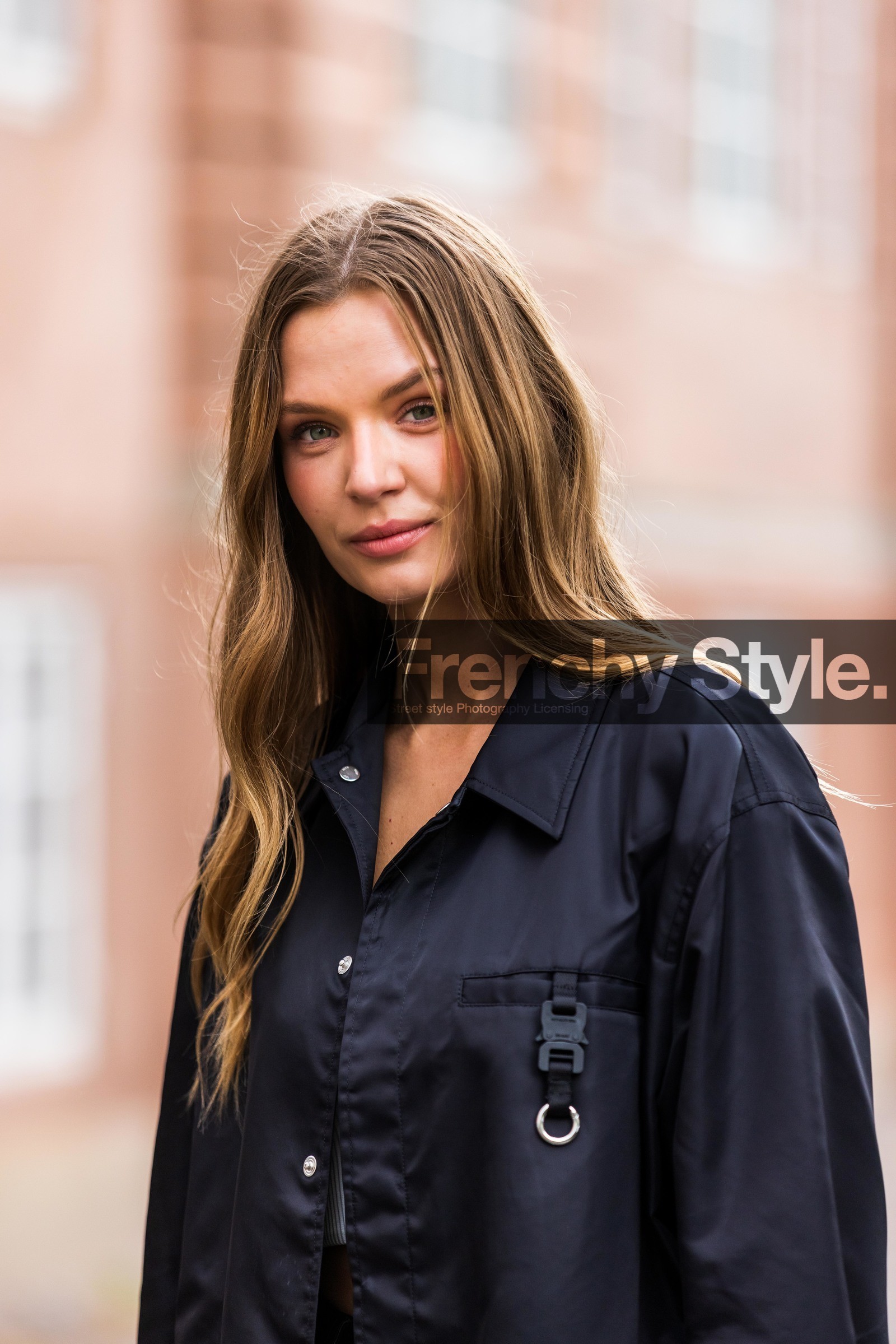 Josephine Skriver, black shirt, overshirt, nude make up, make up details, close up detail, fashion week, frenchystyle, FW, jonathan paciullo, street style, SPRING SUMMER 2022, SS 22, COPENHAGEN, CPHFW, vertical, atmosphere details