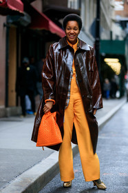 tamu mcpherson, yellow shirt, yellow pants, yellow jacket, checked jacket, white jacket, brown jacket, brown leather coat, camel leather bag, orange leather bag, plaited bag, plaited leather bag, strassed shoes, lurex socks, golden shoes, golden socks, bottega veneta bag, fashion week, frenchystyle, FW, jonathan paciullo, street style, AUTUMN WINTER 2020-2021, FALL WINTER 2020-2021, FW 20-21, vertical, full length, NYFW, NEW YORK