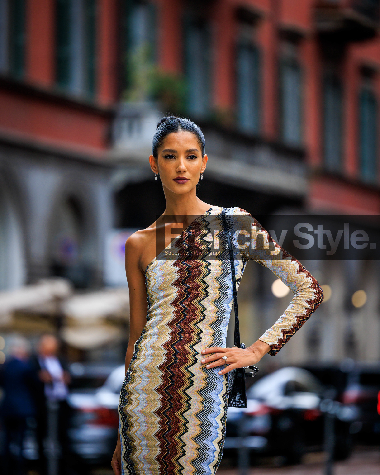 MILAN, MFW, frenchystyle, fashion week, FW, jonathan paciullo, street style, SPRING SUMMER 2024, SS 24, vertical, atmosphere details, detail