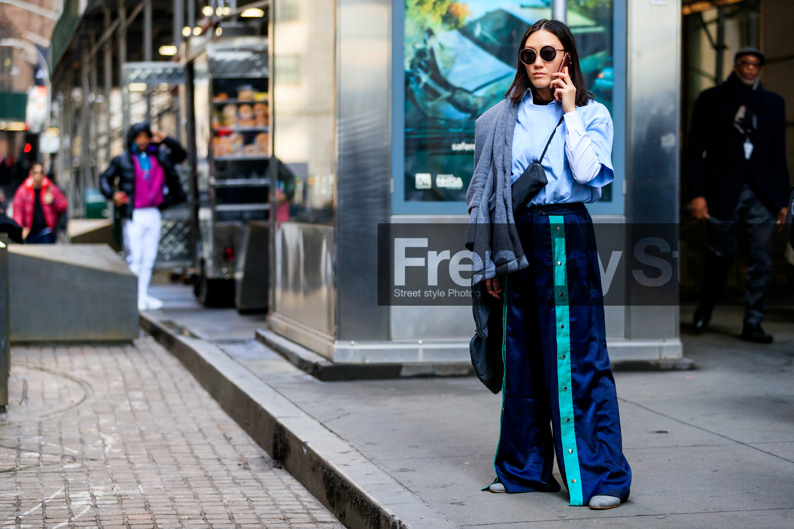 black bag, blue pants, blue top, fanny pack, grey jacket, off the shoulder, sunglasses, sweatpants, trousers, street style, jonathan paciullo, frenchystyle, NYFW, NEW YORK, AUTUMN WINTER 2019-2020, AW 19-20, FALL WINTER 2019-2020, FW 19-20, FW, fashion week, atmosphere details, horizontal, full length
