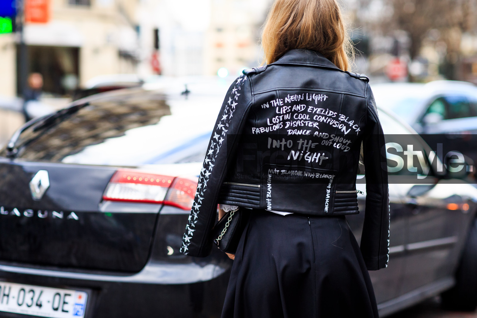 atmosphere details, AUTUMN WINTER 2016-2017, AW 16-17, back detail, black jacket, black perfecto, black skirt, detail, FALL WINTER 2016-2017, fashion week, frenchystyle, FW, FW 16-17, horizontal, jonathan paciullo, leather jacket, leather perfecto, message, over the shoulder, PARIS, PFW, printed jacket, street style