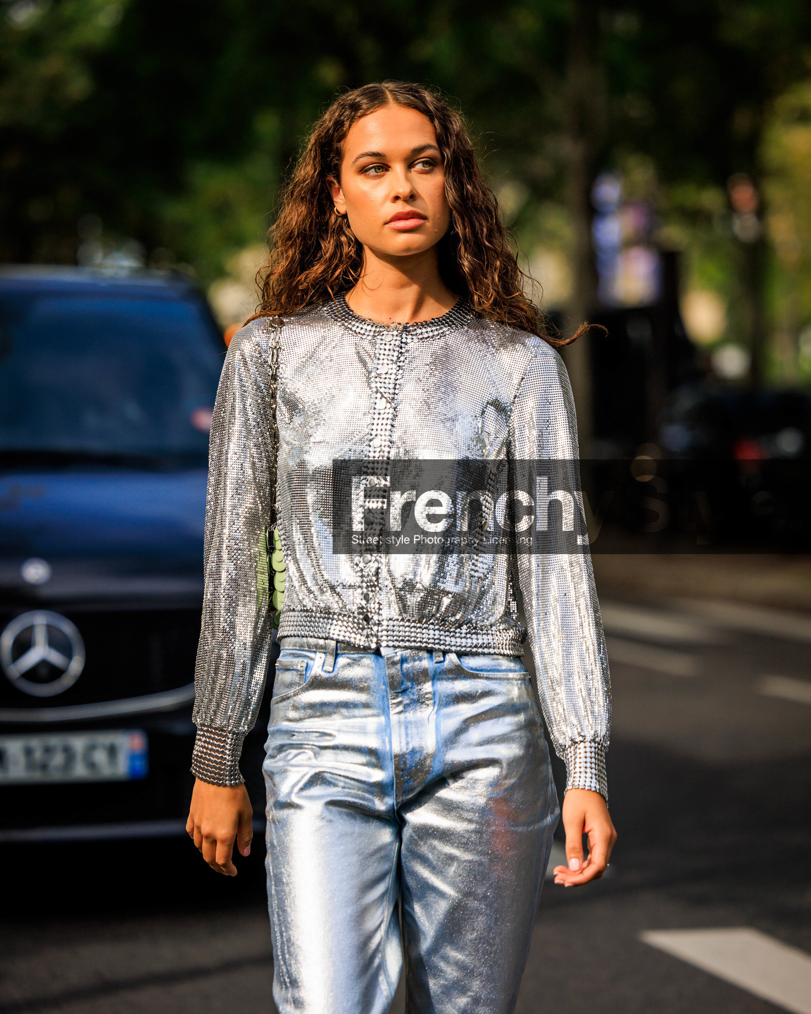 fashion week, frenchystyle, FW, jonathan paciullo, street style, PARIS, PFW, SPRING SUMMER 2024, SS 24, vertical, atmosphere details, detail