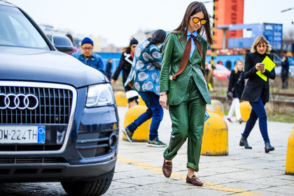 atmosphere details, AUTUMN WINTER 2016-2017, AW 16-17, blazer, blue clutch, blue shirt, brown loafers, brown tie, FALL WINTER 2016-2017, fashion week, frenchystyle, full length, FW, FW 16-17, green jacket, green pants, green suit, gucci, horizontal, jonathan paciullo, leather jacket, leather pants, leather shoes, LFW, LONDON, MENSWEAR, mini bag, mirror effect, natasha goldenberg, street style, sunglasses, trousers