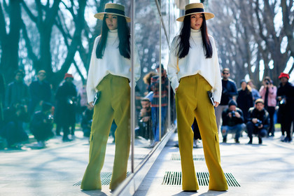 atmosphere details, AUTUMN WINTER 2017-2018, AW 17-18, FALL WINTER 2017-2018, fashion week, frenchystyle, full length, FW, FW 17-18, green pants, horizontal, jonathan paciullo, long hair, MFW, MILAN, straw hat, street style, trousers, tucked in, white knit, yellow pants, yoyo cao
