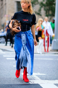 animal print, black t shirt, blue denim, corset, denim skirt, fashion week, frenchystyle, full length, FW, graphic bag, high heels, jonathan paciullo, leather bag, leather shoes, leopard print, Margaret Zhang, NEW YORK, NYFW, printed bag, printed t shirt, red shoes, SPRING SUMMER 2018, SS 18, street style, vertical