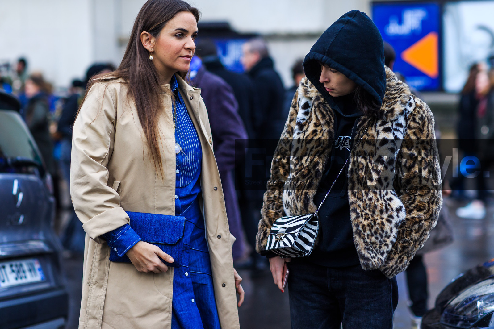 animal print, atmosphere details, AUTUMN WINTER 2016-2017, AW 16-17, beige coat, black and white bag, black denim, black sweater, blue denim, denim bag, denim dress, denim pants, detail, FALL WINTER 2016-2017, fashion week, frenchystyle, FW, FW 16-17, graphic bag, hoodie, horizontal, jeans, jonathan paciullo, leopard coat, leopard print, PARIS, PFW, printed bag, street style, striped bag, trench coat, trousers, zebra