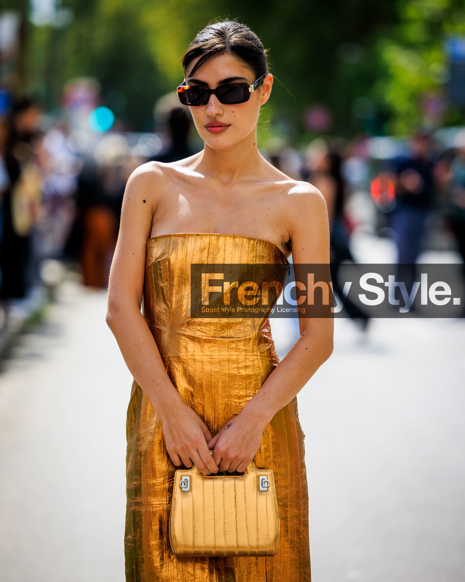 MILAN, MFW, frenchystyle, fashion week, FW, jonathan paciullo, street style, SPRING SUMMER 2024, SS 24, vertical, atmosphere details, detail