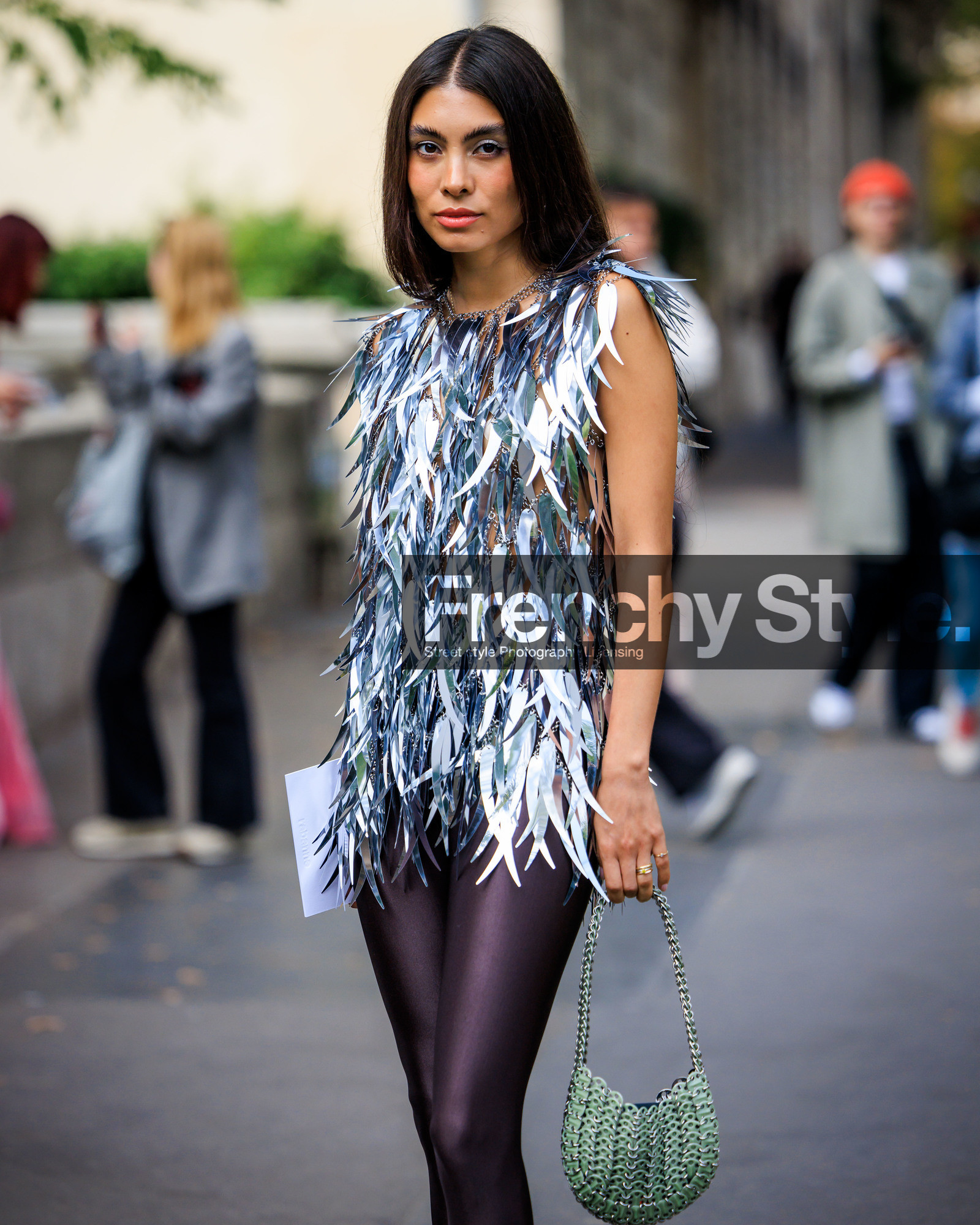 fashion week, frenchystyle, FW, jonathan paciullo, street style, PARIS, PFW, SPRING SUMMER 2024, SS 24, vertical, atmosphere details, detail