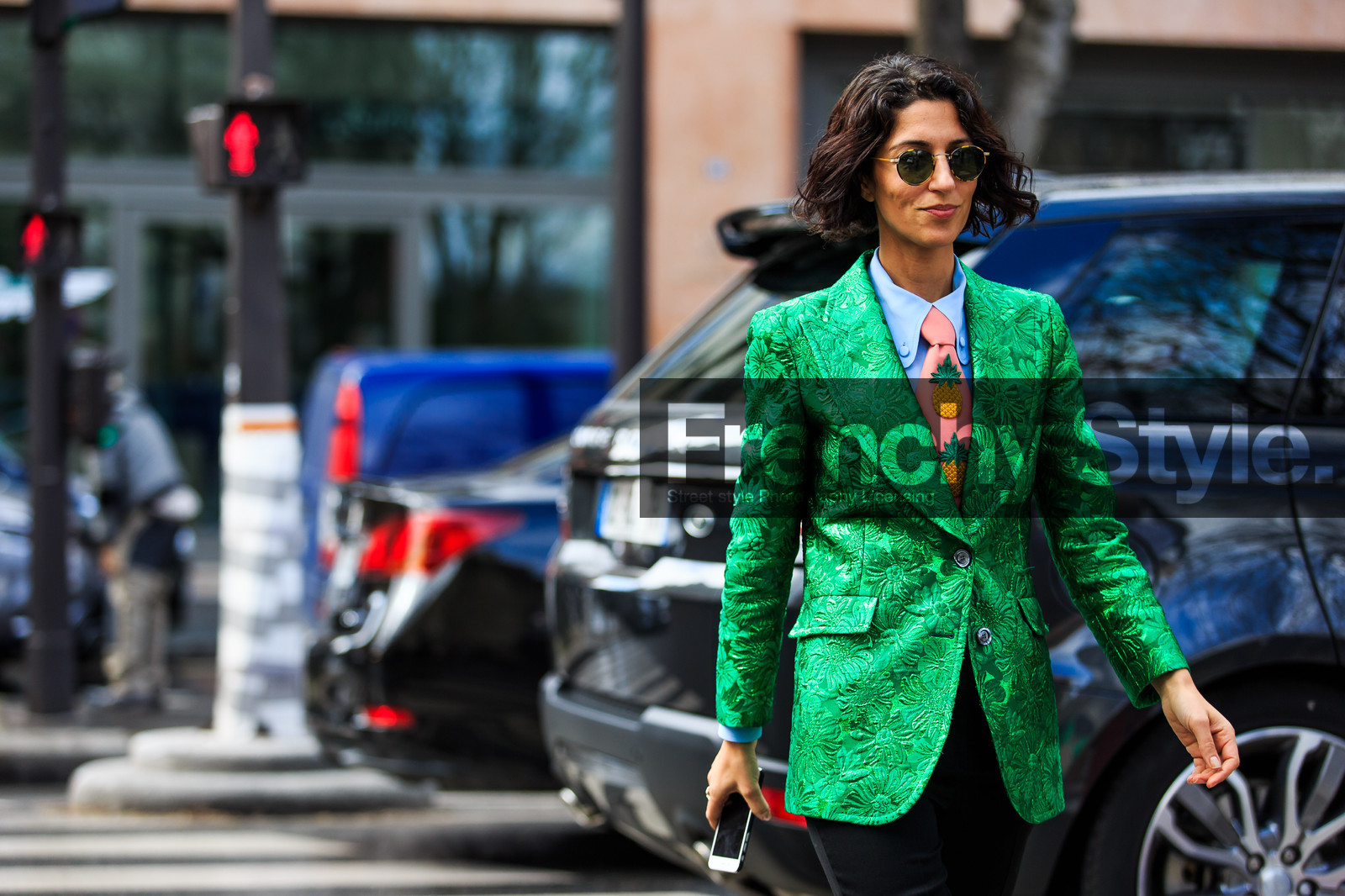 animal print, atmosphere details, AUTUMN WINTER 2016-2017, AW 16-17, black pants, blue shirt, detail, FALL WINTER 2016-2017, fashion week, frenchystyle, FW, FW 16-17, glitter, green jacket, horizontal, jonathan paciullo, metallic jacket, PARIS, PFW, shiny, snake print, street style, sunglasses, tie, trousers, yasmine sewell