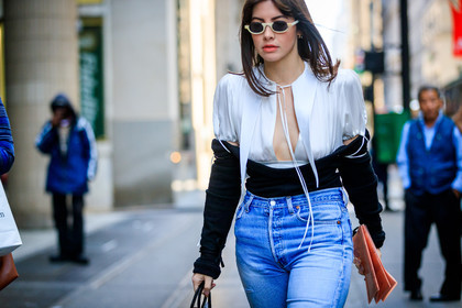 atmosphere details, black knit, blue denim, denim pants, detail, fashion week, frenchystyle, FW, horizontal, jeans, jonathan paciullo, NEW YORK, NYFW, SPRING SUMMER 2018, SS 18, street style, sunglasses, trousers, white shirt