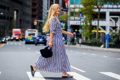atmosphere details, black sandals, blue bag, detail, fashion week, frenchystyle, FW, graphic dress, horizontal, jonathan paciullo, kate foley, leather bag, long dress, NEW YORK, NYFW, printed dress, slides, SPRING SUMMER 2018, SS 18, street style, striped dress, stripes, velvet