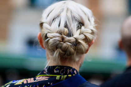 atmosphere details, AUTUMN WINTER 2017-2018, AW 17-18, back detail, black jacket, braids, detail, FALL WINTER 2017-2018, fashion week, frenchystyle, FW, FW 17-18, horizontal, jonathan paciullo, MFW, MILAN, street style