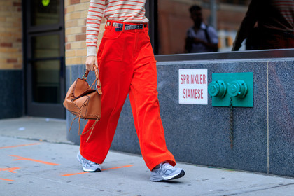 atmosphere details, black belt, brown bag, detail, fashion week, frenchystyle, FW, horizontal, jonathan paciullo, leather bag, linda tol, loewe, NEW YORK, NYFW, printed sweater, red pants, red sweater, SPRING SUMMER 2018, SS 18, street style, striped sweater, trousers, wide pants